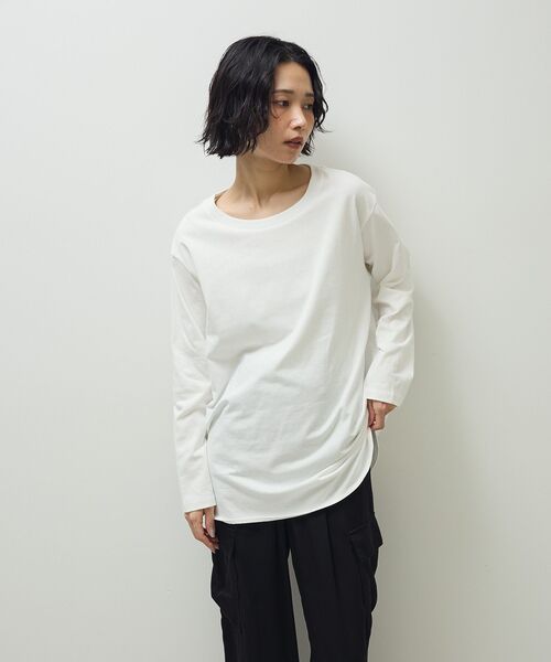 Green Parks(グリーンパークス)の「【WEB限定】裾ラウンドホワイトインナー(Tシャツ/カットソー・レディース・オフホワイト・MEDIUM/LARGE)」の19枚目の写真