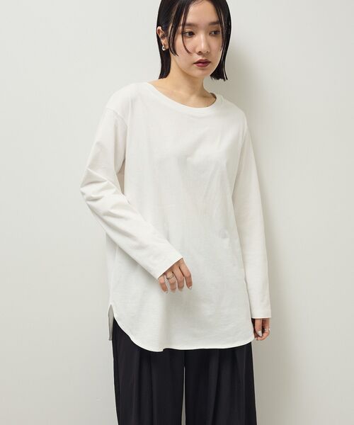 Green　Parks（グリーンパークス）の「【WEB限定】裾ラウンドホワイトインナー（Tシャツ/カットソー・レディース・オフホワイト・MEDIUM/LARGE）」の13枚目の写真