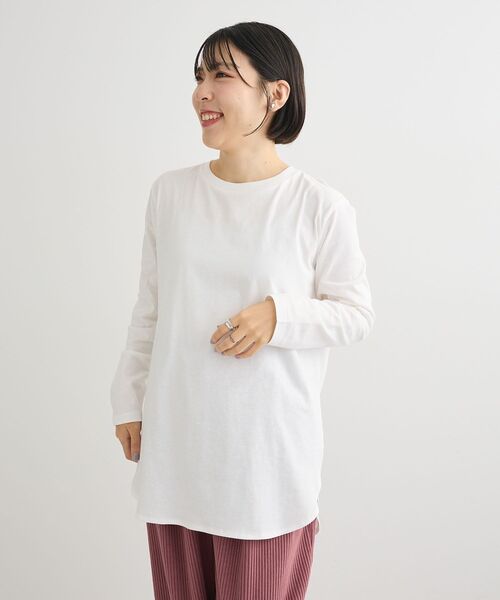 Green　Parks（グリーンパークス）の「【WEB限定】裾ラウンドホワイトインナー（Tシャツ/カットソー・レディース・オフホワイト・MEDIUM/LARGE）」の17枚目の写真