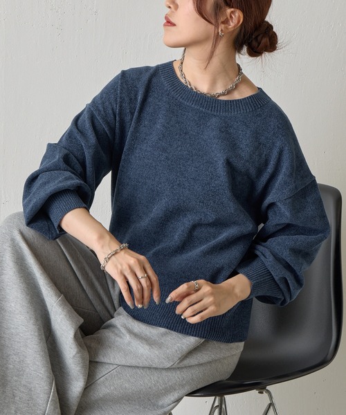 COLONY 2139（コロニートゥーワンスリーナイン）の「ベロアモールクループルオーバー（ニット/セーター・レディース・ブラック/レッド/グレー/ブルー/ベージュ・FREE）」の4枚目の写真