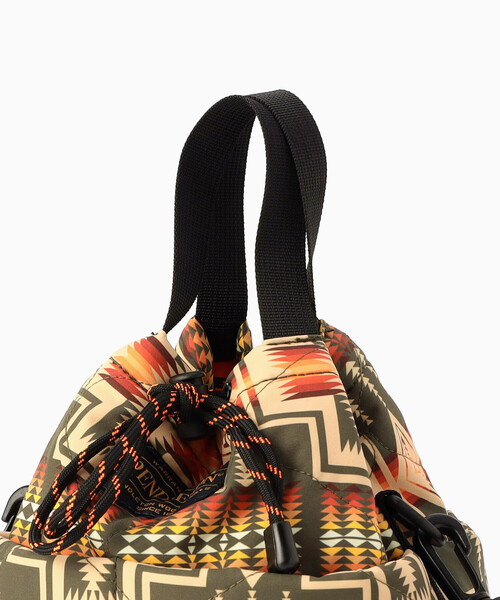 PENDLETON（ペンドルトン）の「KiU/キウ PNDLTN_PADDED POCKETFUL MINI BAG パデッドポケッタフルミニバッグ（ショルダーバッグ・メンズ・オリーブ/ネイビー・ONE SIZE）」の11枚目の写真