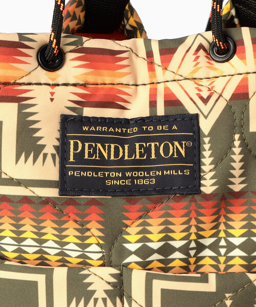 PENDLETON（ペンドルトン）の「KiU/キウ PNDLTN_PADDED POCKETFUL MINI BAG パデッドポケッタフルミニバッグ（ショルダーバッグ・メンズ・オリーブ/ネイビー・ONE SIZE）」の9枚目の写真