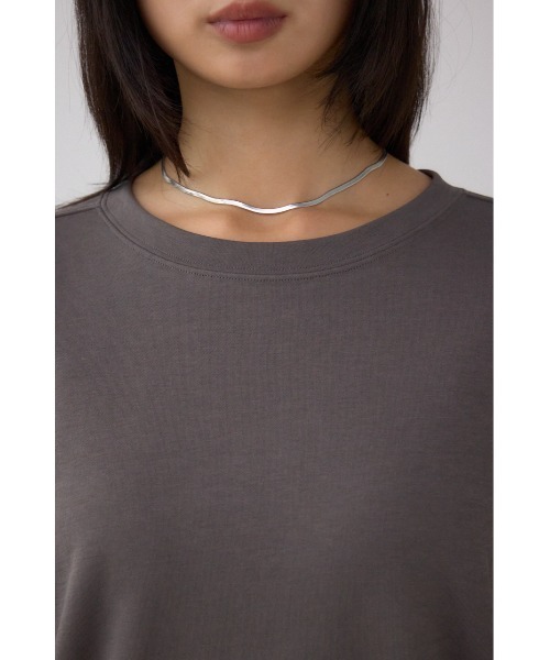 AZUL by moussy(アズールバイマウジー)の「コクーンカットロングスリーブトップス(Tシャツ/カットソー・レディース・オフホワイト/チャコールグレー/ブラック/ブラウン・FREE)」の6枚目の写真