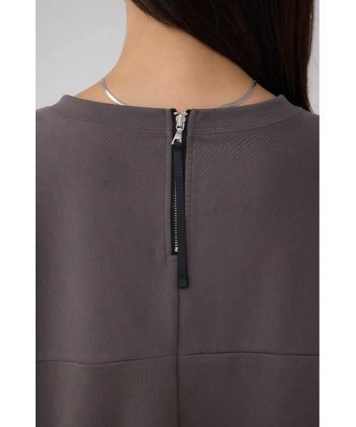 AZUL by moussy(アズールバイマウジー)の「コクーンカットロングスリーブトップス(Tシャツ/カットソー・レディース・オフホワイト/チャコールグレー/ブラック/ブラウン・FREE)」の7枚目の写真
