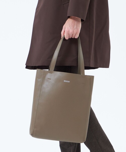 MACKINTOSH PHILOSOPHY(マッキントッシュ フィロソフィー)の「シンセティックシュリンクレザー バーチカルトート(トートバッグ・メンズ・ブラック/グレー系その他2・FREE)」の3枚目の写真