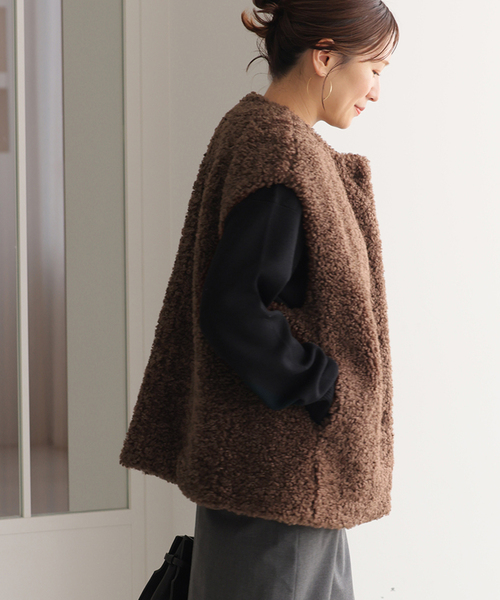 JOURNAL STANDARD（ジャーナルスタンダード）の「Sheep Like Fur クルーネックベスト（その他アウター・レディース・ブラウン/グレー・FREE）」の21枚目の写真