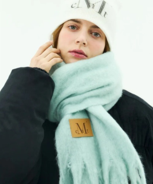 MUCENT（ムセント）の「◇MUCENT◇ブランド直輸入正規品/MUCENT シグネチャー マフラー MUCENT SIGNATURE MUFFLER（マフラー・レディース・アイボリー/ブルー系その他/ピンク/ブルー/ミント/グリーン系その他/グリーン/ピンク系その他/ライトブルー/カーキ/ブラック/グレー・FREE）」の7枚目の写真