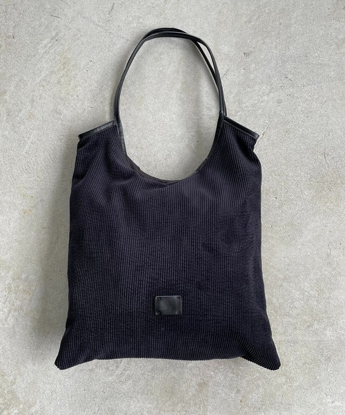 210nouve（トゥージュヌーブ）の「コーデュロイ パイピング ショルダーバッグ（ショルダーバッグ・レディース・グレー/ブラック/アイボリー/ブラウン・FREE）」の15枚目の写真