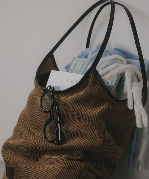 210nouve（トゥージュヌーブ）の「コーデュロイ パイピング ショルダーバッグ（ショルダーバッグ・レディース・グレー/ブラック/アイボリー/ブラウン・FREE）」の19枚目の写真