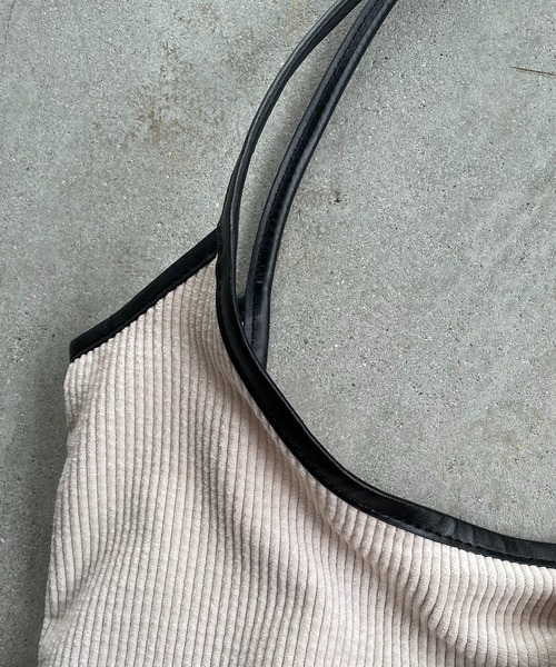 210nouve（トゥージュヌーブ）の「コーデュロイ パイピング ショルダーバッグ（ショルダーバッグ・レディース・グレー/ブラック/アイボリー/ブラウン・FREE）」の9枚目の写真