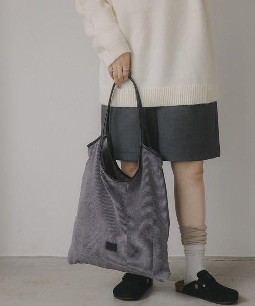 210nouve（トゥージュヌーブ）の「コーデュロイ パイピング ショルダーバッグ（ショルダーバッグ・レディース・グレー/ブラック/アイボリー/ブラウン・FREE）」の20枚目の写真