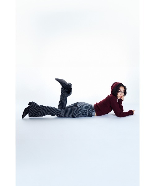 LAGUA GEM（ラグアジェム）の「JACQUARD HOODIE KNIT トップス（ニット/セーター・レディース・バーガンディー/杢グレー/アイボリー/ブラック・FREE）」の7枚目の写真