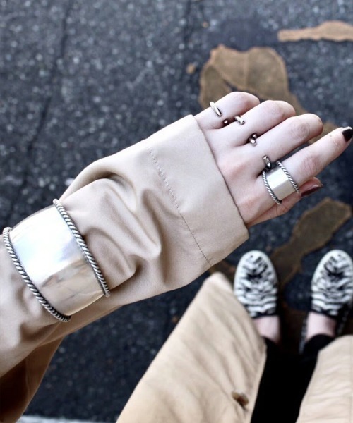 Soierie(ソワリー)の「ツイスト ショート リング / Twist short ring(リング・レディース・シルバー・FREE)」の20枚目の写真