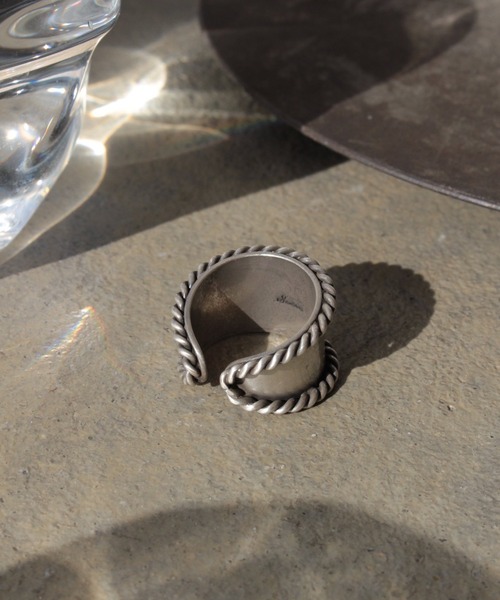 Soierie(ソワリー)の「ツイスト ショート リング / Twist short ring(リング・レディース・シルバー・FREE)」の14枚目の写真