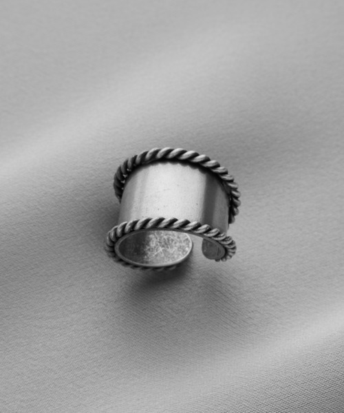 Soierie(ソワリー)の「ツイスト ショート リング / Twist short ring(リング・レディース・シルバー・FREE)」の19枚目の写真