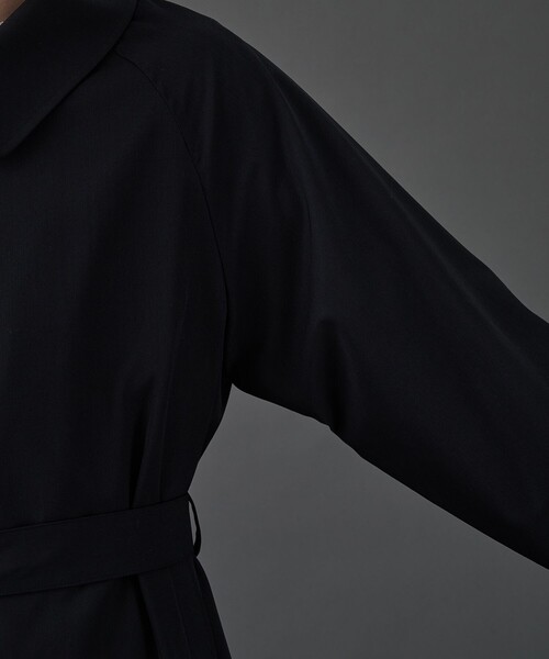 UNITED TOKYO(ユナイテッドトウキョウ)の「CLEAR WOOL タイロッケンコート(トレンチコート・メンズ・ブラック/ダークグレー・1/2)」の19枚目の写真