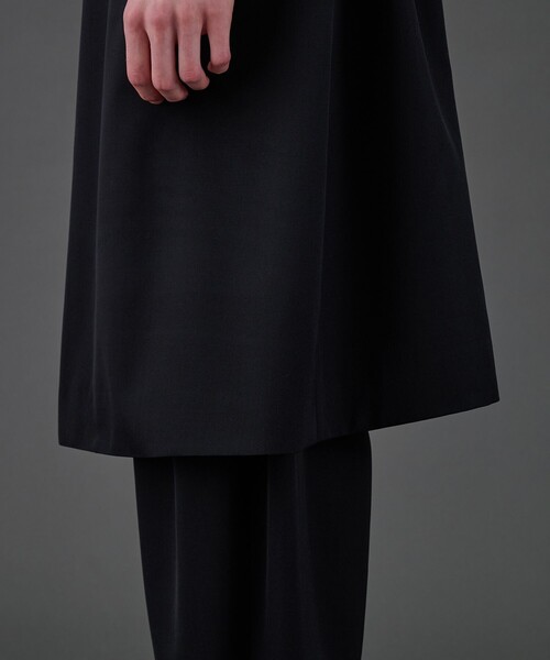 UNITED TOKYO(ユナイテッドトウキョウ)の「CLEAR WOOL タイロッケンコート(トレンチコート・メンズ・ブラック/ダークグレー・1/2)」の16枚目の写真
