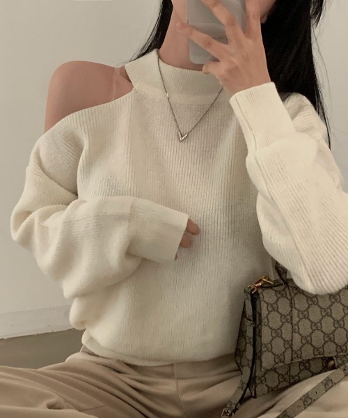 FREE STYLISTS(フリー スタイリスト)の「YUGA_YGMC Open Arms Knit Top(ニット/セーター・レディース・ホワイト/ブラウン・FREE)」の2枚目の写真