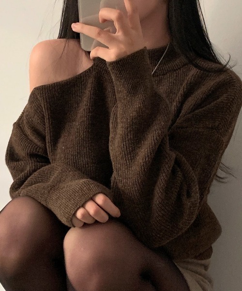 FREE STYLISTS(フリー スタイリスト)の「YUGA_YGMC Open Arms Knit Top(ニット/セーター・レディース・ホワイト/ブラウン・FREE)」の4枚目の写真