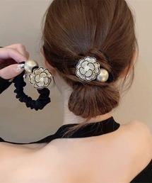 LETee（レティー）の「ラインストーンフラワー型シュシュ（シュシュ）」