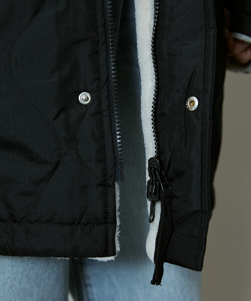 PUBLUX(パブリュクス)の「TAION/タイオン MILITARY REVERSIBLE N-1 JK 限定展開/ミリタリー リバーシブル N-1 ジャケット(ダウンジャケット/コート・レディース・ブラック/オリーブ・X-LARGE/MEDIUM/LARGE)」の7枚目の写真