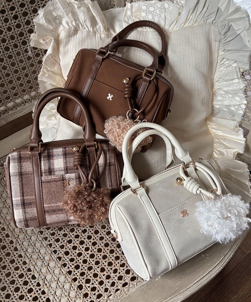 ハートチャーム付きミニボストン バッグ セール】ハートチャーム付きミニボストンバッグ（ボストンバッグ