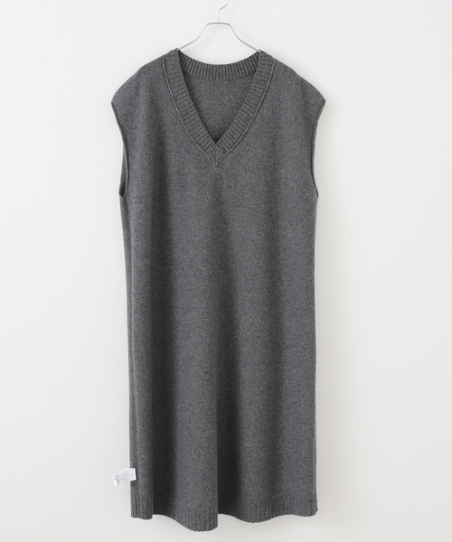 Spick & Span（スピックアンドスパン）の「ニットベストワンピース（ワンピース・レディース・チャコールグレー/ベージュ・FREE）」の20枚目の写真