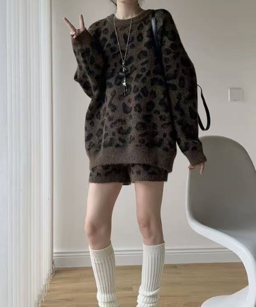 セール】【上下2点セット】ヒョウ柄ビッグシルエットスニットプル