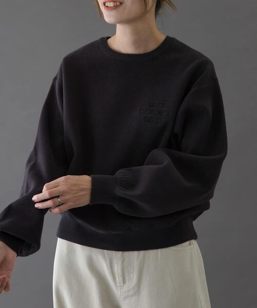 FORK&SPOON（フォークアンドスプーン）の「FORK&SPOON　エンブロイダリーロゴニットプルオーバー（ニット/セーター・レディース・グレー/ネイビー・1）」の3枚目の写真