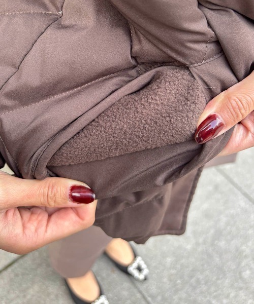 12Twelve Agenda（トゥエルブ　アジェンダ）の「ストレッチタフタノーカラーダウンコート（ダウンジャケット/コート・レディース・ブラウン/ライトグレー・M）」の18枚目の写真