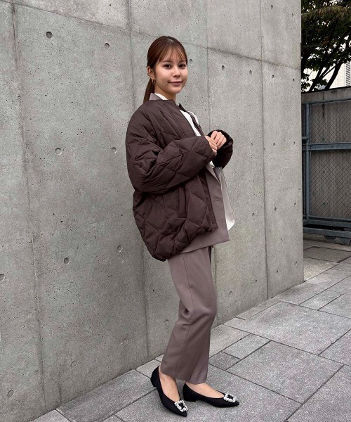 12Twelve Agenda（トゥエルブ　アジェンダ）の「ストレッチタフタノーカラーダウンコート（ダウンジャケット/コート・レディース・ブラウン/ライトグレー・M）」の15枚目の写真