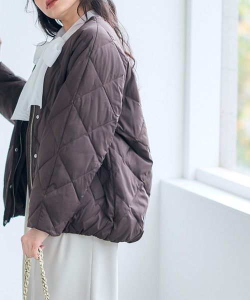 12Twelve Agenda（トゥエルブ　アジェンダ）の「ストレッチタフタノーカラーダウンコート（ダウンジャケット/コート・レディース・ブラウン/ライトグレー・M）」の4枚目の写真