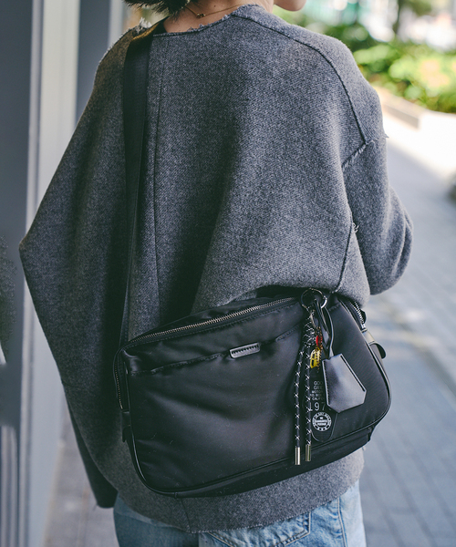 story.(ストーリー)の「Story. /ストーリーWファスナークロスボディ(ショルダーバッグ・レディース・ブラック・FREE)」の6枚目の写真