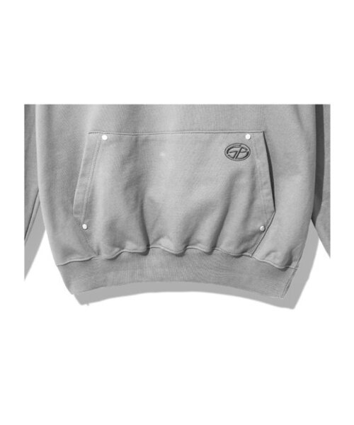 GUBIN(グビン)の「オーバーサイズミニロゴフードパーカー - グレー(パーカー・レディース・その他・MEDIUM/LARGE)」の4枚目の写真