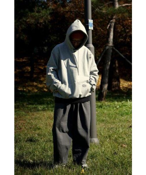 GUBIN(グビン)の「オーバーサイズミニロゴフードパーカー - グレー(パーカー・レディース・その他・MEDIUM/LARGE)」の7枚目の写真