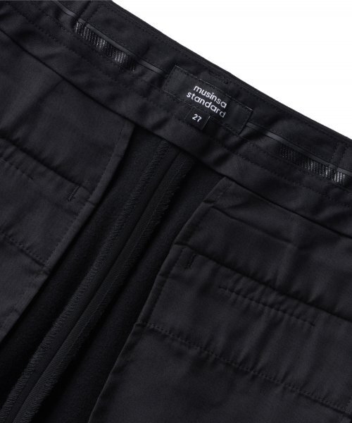 MUSINSA STANDARD WOMAN（ムシンサスタンダードウーマン）の「ウィメンズヘビーウェイト裏起毛ハイウエストワイドヒドゥンバンディングスラックス[ブラック]（スラックス・レディース・その他・34/32/30/31/24/25/26/27/28/29）」の6枚目の写真