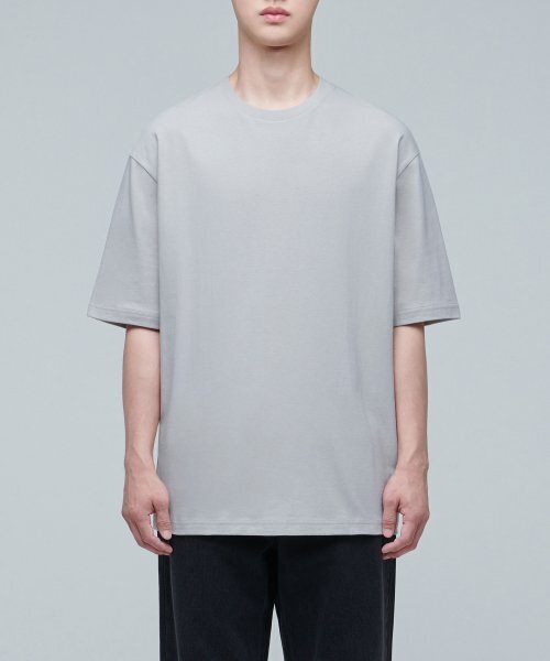 MUSINSA STANDARD（ムシンサスタンダード）の「リラックスフィットクルーネックTシャツ2 [ライトグレー]（Tシャツ/カットソー・メンズ・その他・XXX-LARGE/SMALL/MEDIUM/LARGE/X-LARGE/XX-LARGE）」の2枚目の写真