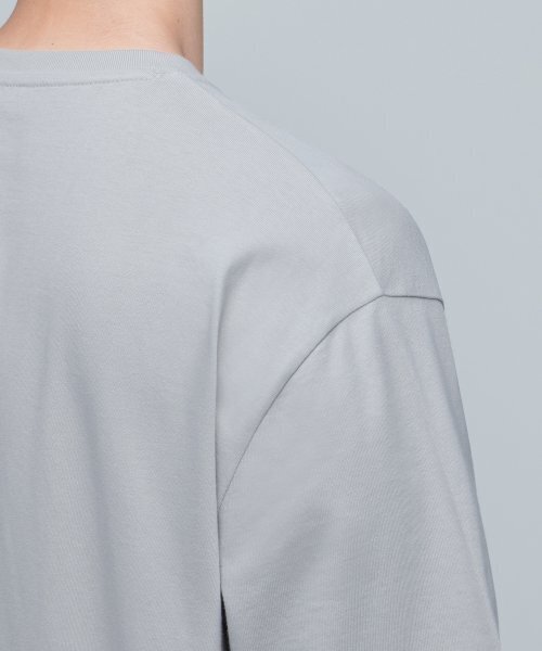 MUSINSA STANDARD（ムシンサスタンダード）の「リラックスフィットクルーネックTシャツ2 [ライトグレー]（Tシャツ/カットソー・メンズ・その他・XXX-LARGE/SMALL/MEDIUM/LARGE/X-LARGE/XX-LARGE）」の6枚目の写真