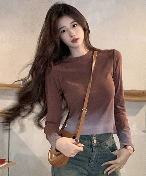 VIBGYOR Women(ヴィブジョー ウィメン)の「【i-dare】グラデーションカラー カットソー(Tシャツ/カットソー・レディース・ブラック/ホワイト/グレー/ブラウン・SMALL/X-LARGE/MEDIUM/LARGE)」の1枚目の写真