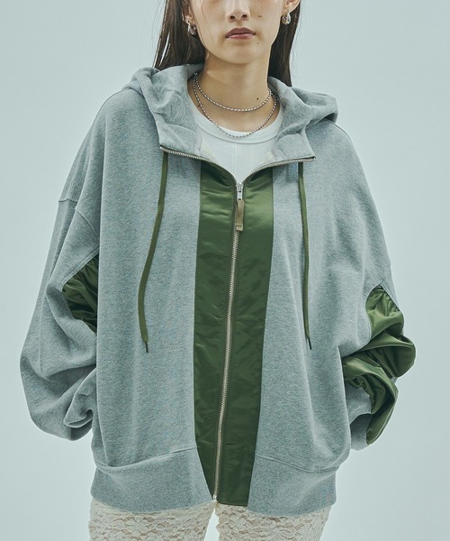 ROSE BUD（ローズバッド）の「(GENE HEAVENS)RE MAKE LIKE ZIP PARKA（パーカー・レディース・ブラック/グレー・ONE SIZE）」の2枚目の写真