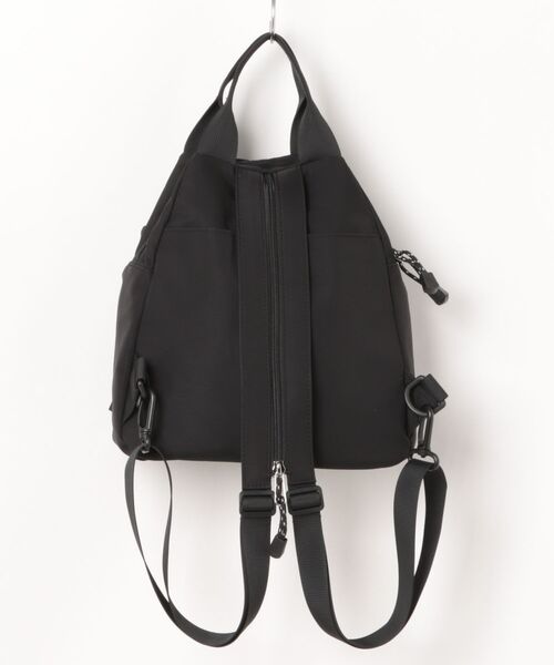 ALTROSE（アルトローズ）の「［ALTROSE/アルトローズ］アニマル レオパード ヒョウ柄 ナイロン 2WAYバッグ リュック ボディバッグ（バックパック/リュック・レディース・レオパード/アイボリー/ブラック/ブラック系その他/グレー・FREE）」の6枚目の写真