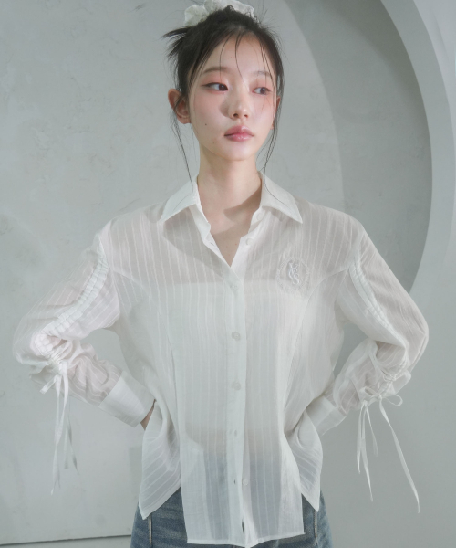 Vivacious(ビバシャス)の「Citrus Shirring Point Shirt BLUE(シャツ/ブラウス・レディース・ブルー・FREE)」の3枚目の写真