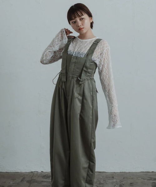 merrylatte(メリーラテ)の「twill parachute overalls(サロペット/オーバーオール・レディース・ブラック/カーキ・FREE)」の2枚目の写真