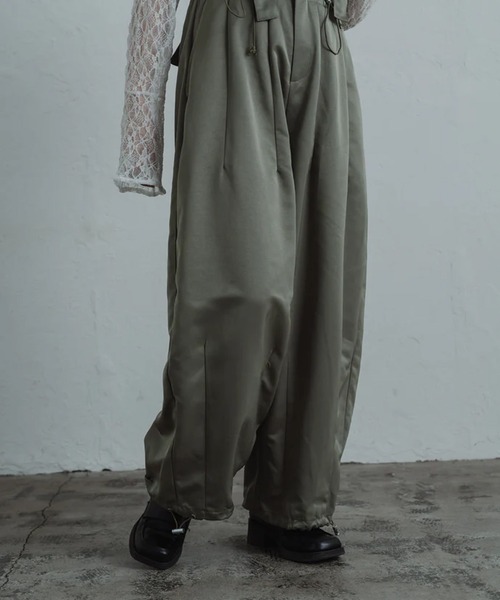 merrylatte（メリーラテ）の「twill parachute overalls（サロペット/オーバーオール・レディース・ブラック・FREE）」の9枚目の写真