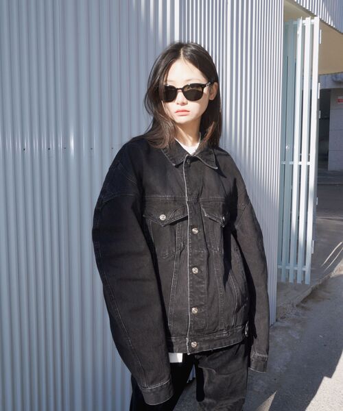 51%(フィフティーワンパーセント)の「Thong Denim Jacket - Black(デニムジャケット・メンズ・その他・SMALL/MEDIUM/LARGE)」の5枚目の写真