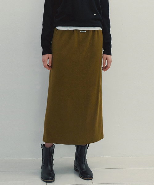 NEEV(ニーヴ)の「Smoke Banding Long Skirt (Olive)(スカート・レディース・その他・FREE)」の3枚目の写真