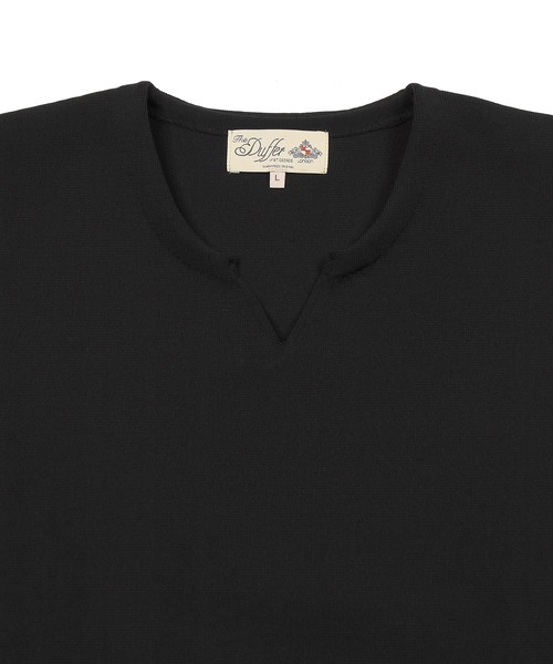 The DUFFER of ST.GEORGE（ザダファーオブセントジョージ）の「WASHABLE KEY NECK KNIT：自宅で洗える ウォッシャブル キーネックニット（ニット/セーター・メンズ・ライトグレー/ブラック/ネイビー/アッシュグレー・MEDIUM/X-LARGE/LARGE）」の16枚目の写真