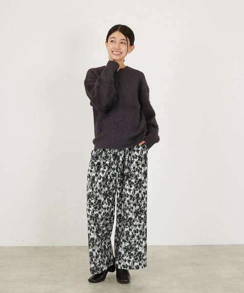 MELROSE claire（メルローズ クレール）の「【ツイルベロアプリントイージーパンツ】（その他パンツ・レディース・ライトベージュ/グレー・3/2）」の3枚目の写真