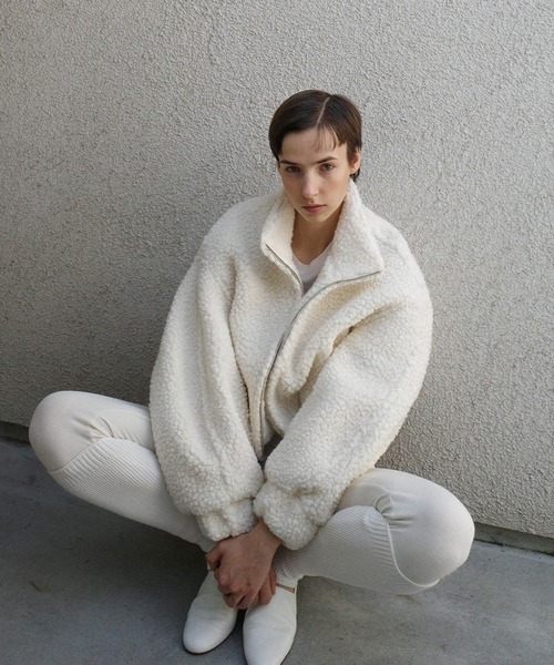 CLANE（クラネ）の「BALLOON BOA BLOUSON（ブルゾン・レディース・アイボリー/ブラウン/グレー・2/1）」の5枚目の写真