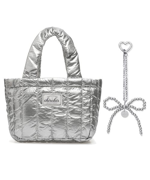CHISCHIS（チス チス）の「[SET] CHISCHIS PADDING BAG_SILVER + RIBBON HEART CHARM（トートバッグ・レディース・ホワイト/ピンク/シルバー・FREE）」の5枚目の写真